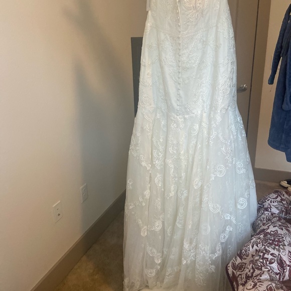 Galina Signature Wedding Dress from David’s Bridal (Size 14 Ivory Color) New - Picture 7 of 7